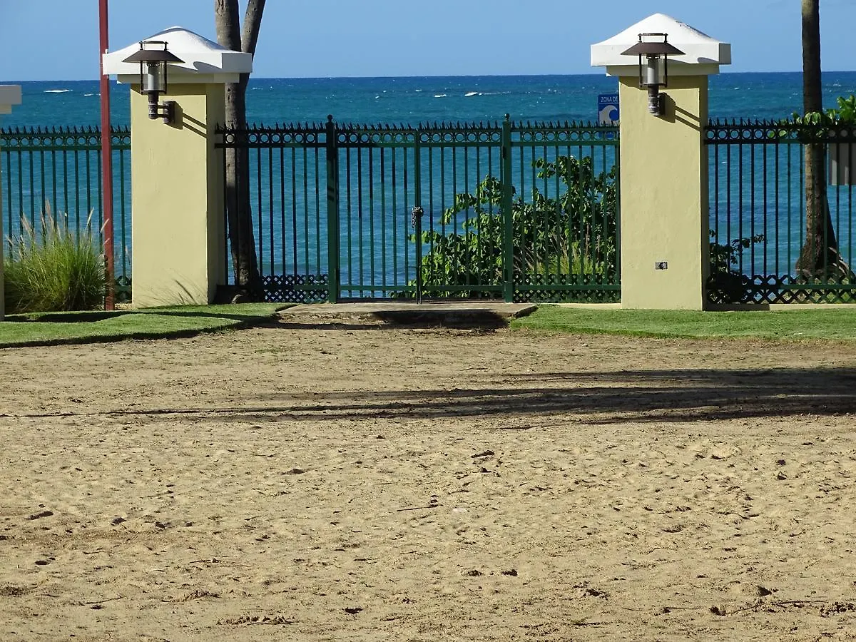 Aquatika Beachfront And Rainforest Views Daire Loiza